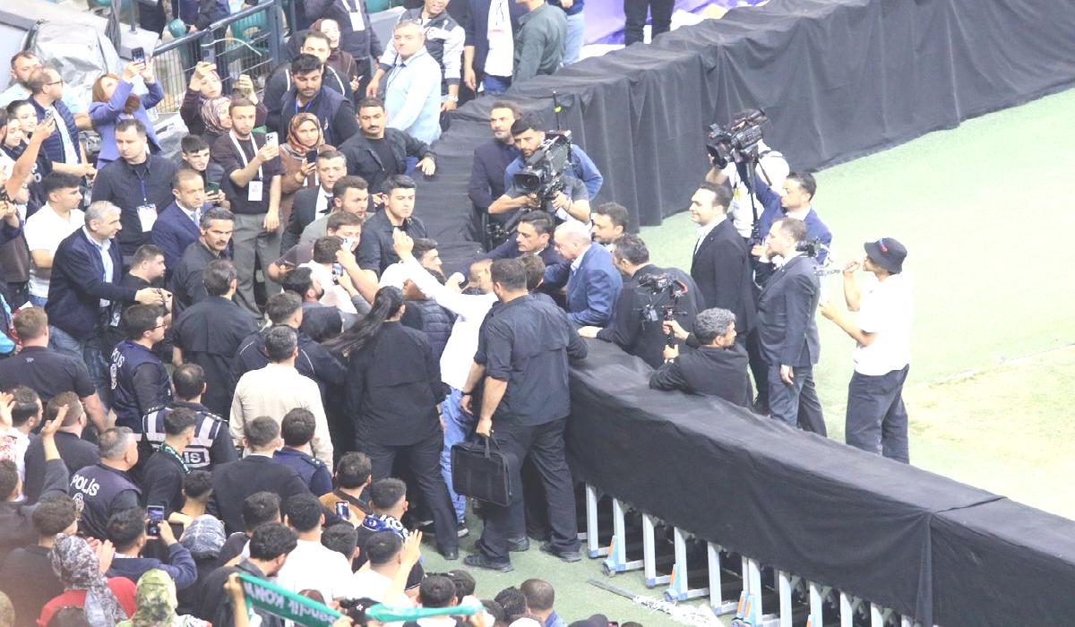Erdoğan Kocaeli’de Gençlik Şöleni’nde koreografiyle karşılandı