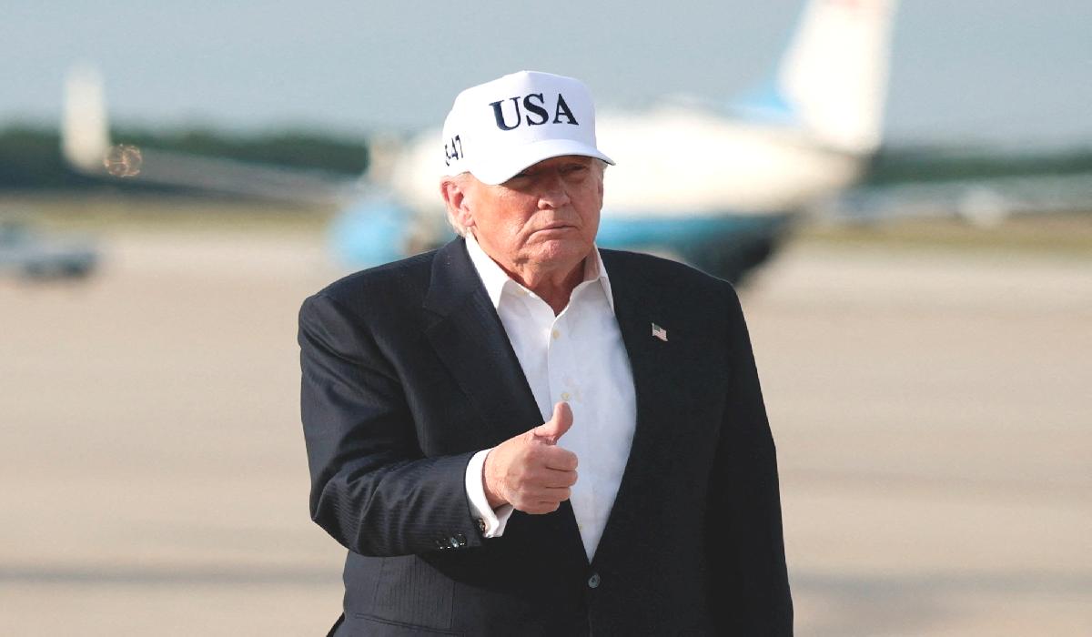 Trump tehditlere devam ederken, İran’da halka silah eğitimi verildi