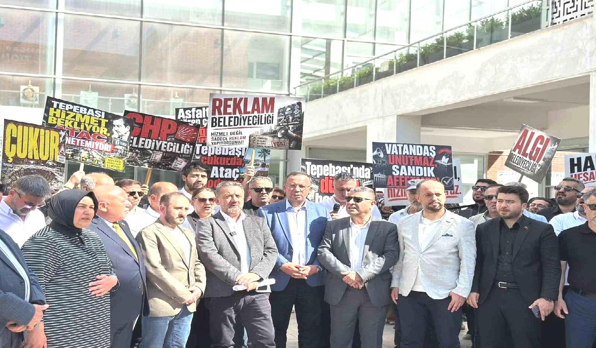 AK Partili Şimşek’ten Tepebaşı Meclisi tepkisi: “Mecliste mikrofon kapatarak gerçeklerin üzerini örtemezsiniz”