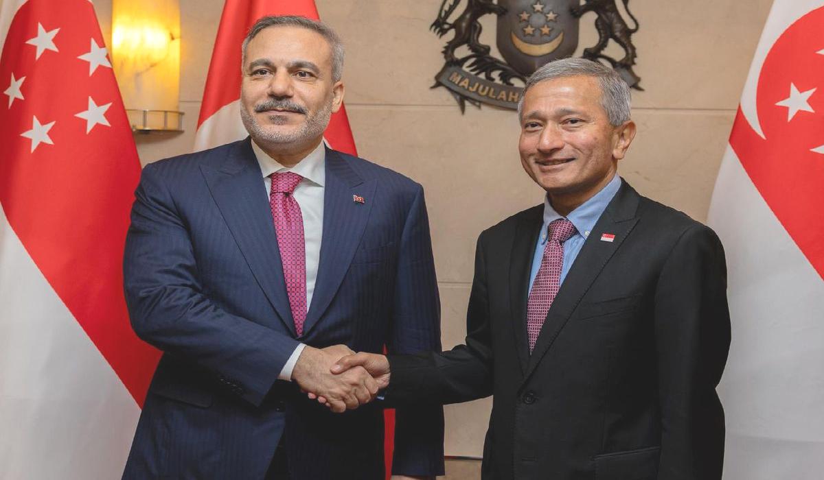 Bakan Fidan’dan Singapur’a ilk resmi ziyaret! Başbakan Wong ile bir araya geldi