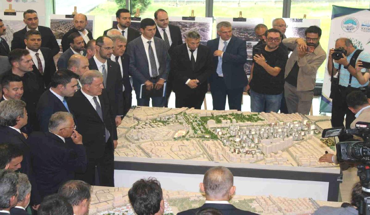 Bakan Kurum ve Yumaklı’dan Kayseri temasları