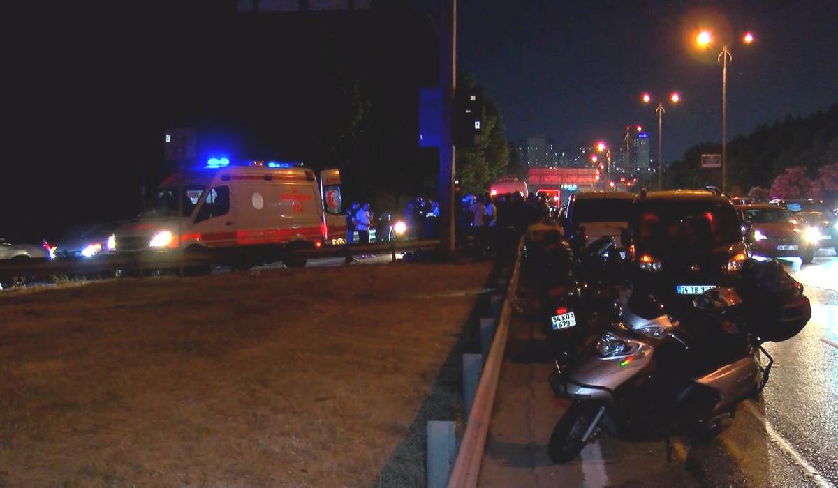 Bayrampaşa’da Motosiklet Kazası: Sürücü Yaralandı