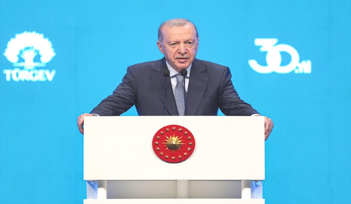Cumhurbaşkanı Erdoğan: LGBT sapkınlığı gençlere enjekte ediliyor