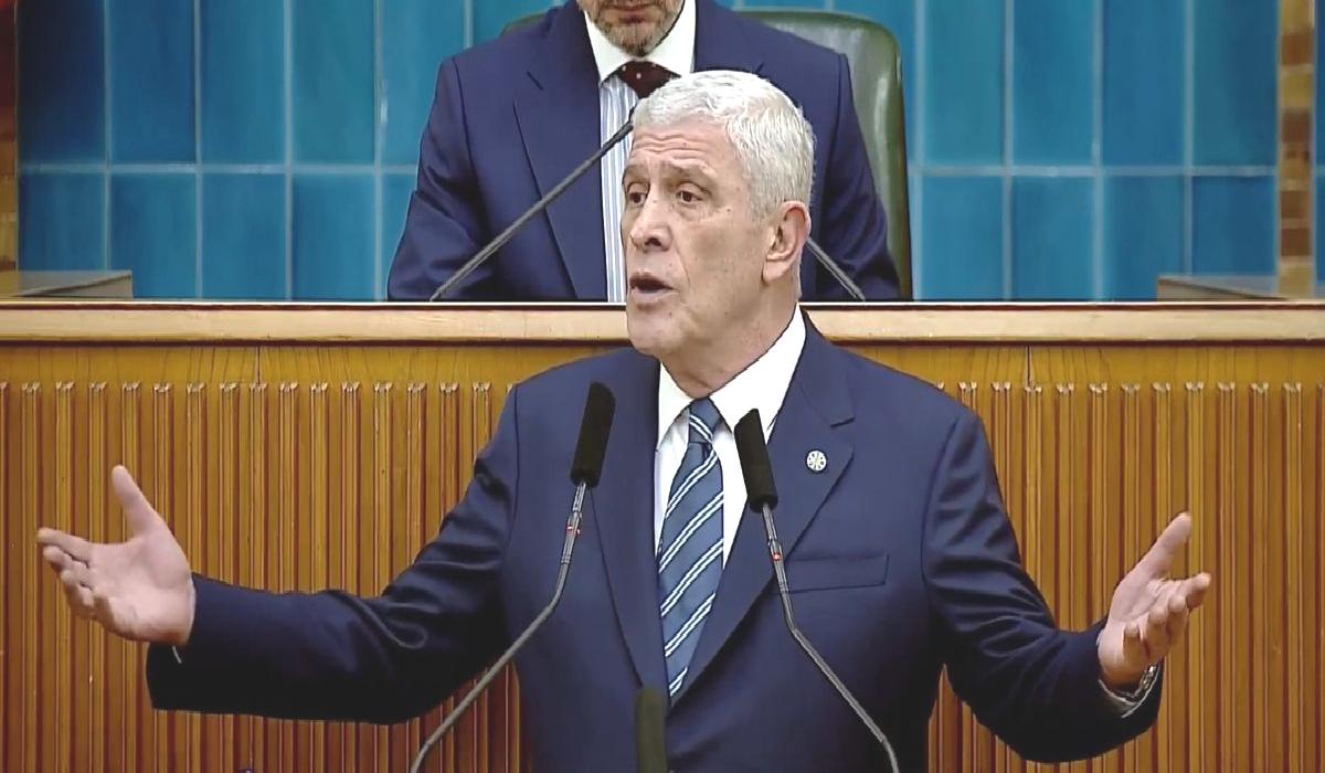 Dervişoğlu: ‘Sefalet liginde şampiyonluğa koşuyoruz’