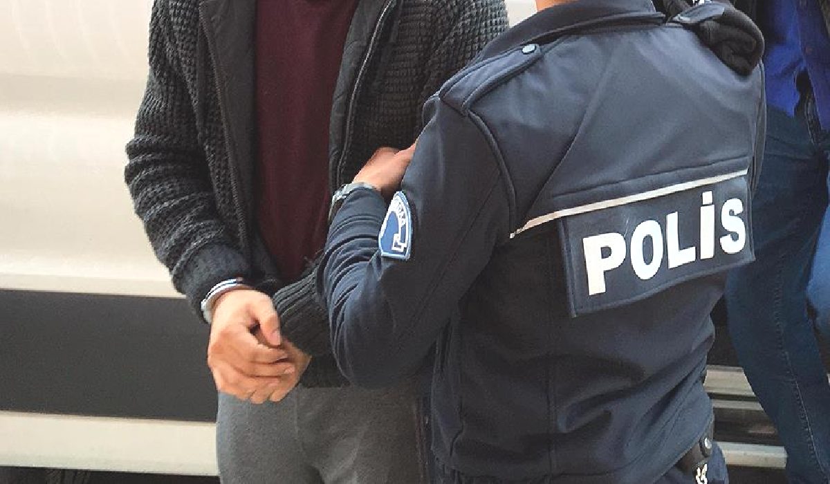 12 ilde organize suç örgütlerine yönelik operasyon. 74 kişi gözaltına alındı