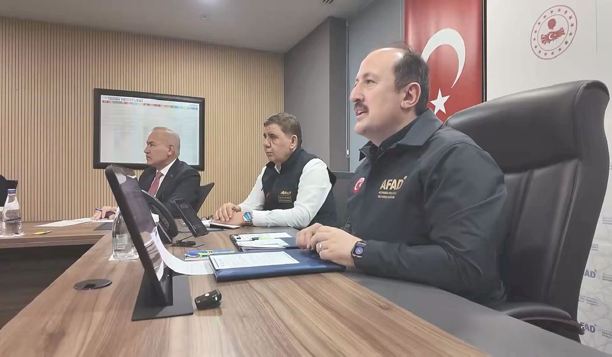AFAD Başkanı Venezuela Ekipleriyle Görüştü
