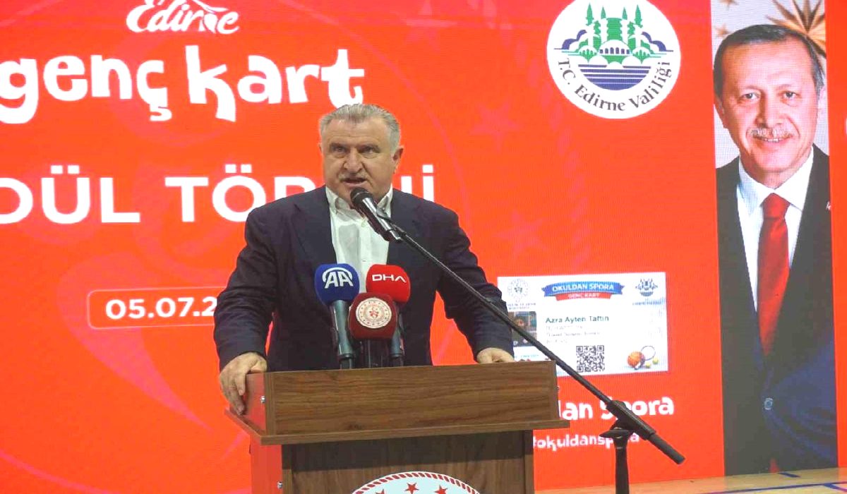 Bakan Bak’tan ailelere çağrı: Çocukları spora yönlendirin