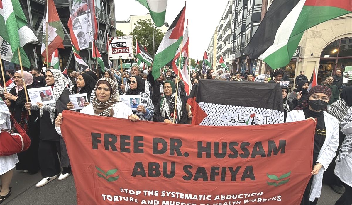 Berlin’de Filistin’e Destek Gösterisi