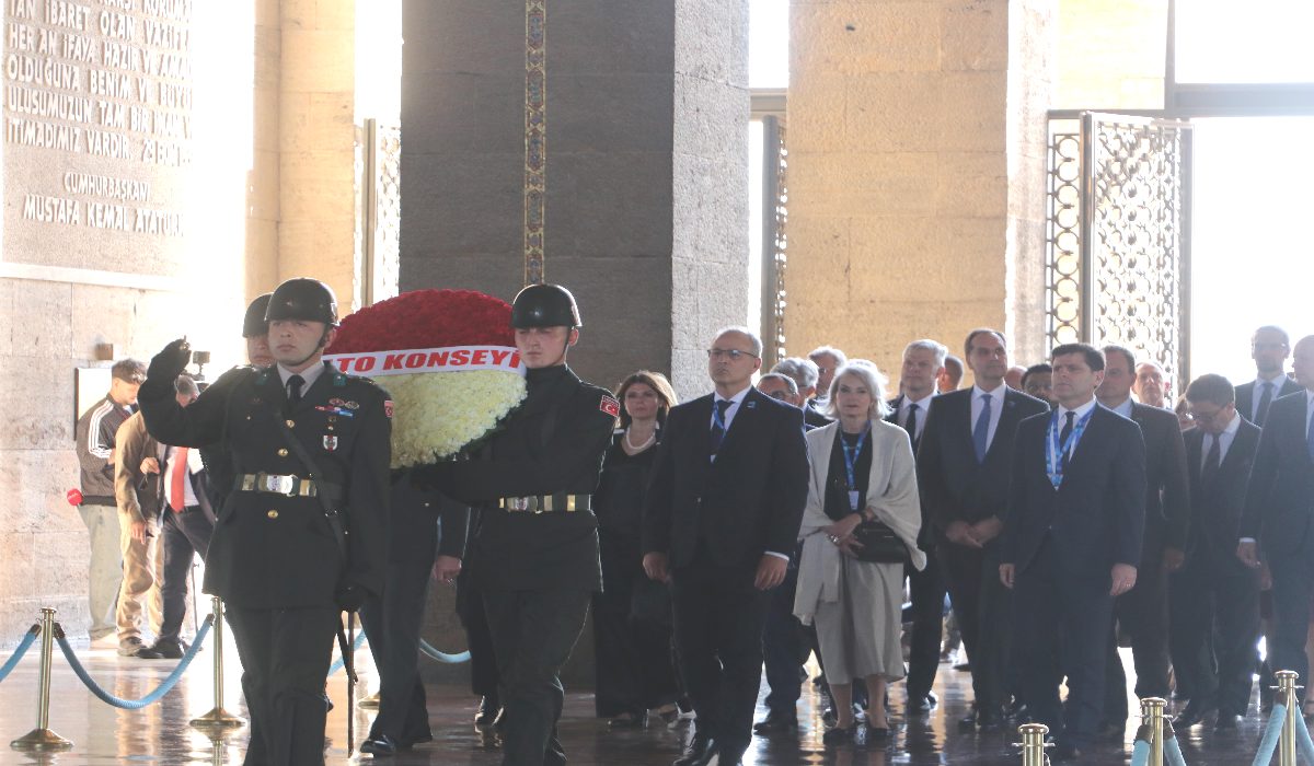 NATO heyeti Anıtkabir’e ziyaret etti