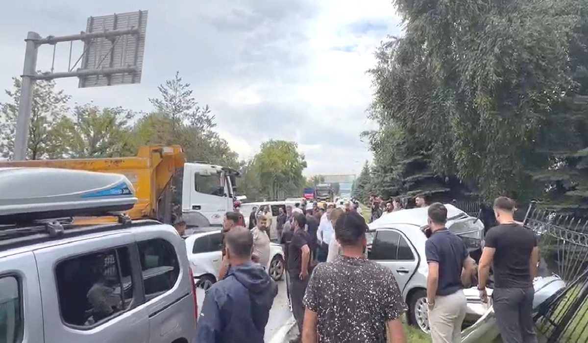 Erzurum’da Zincirleme Kaza: 5 Yaralı