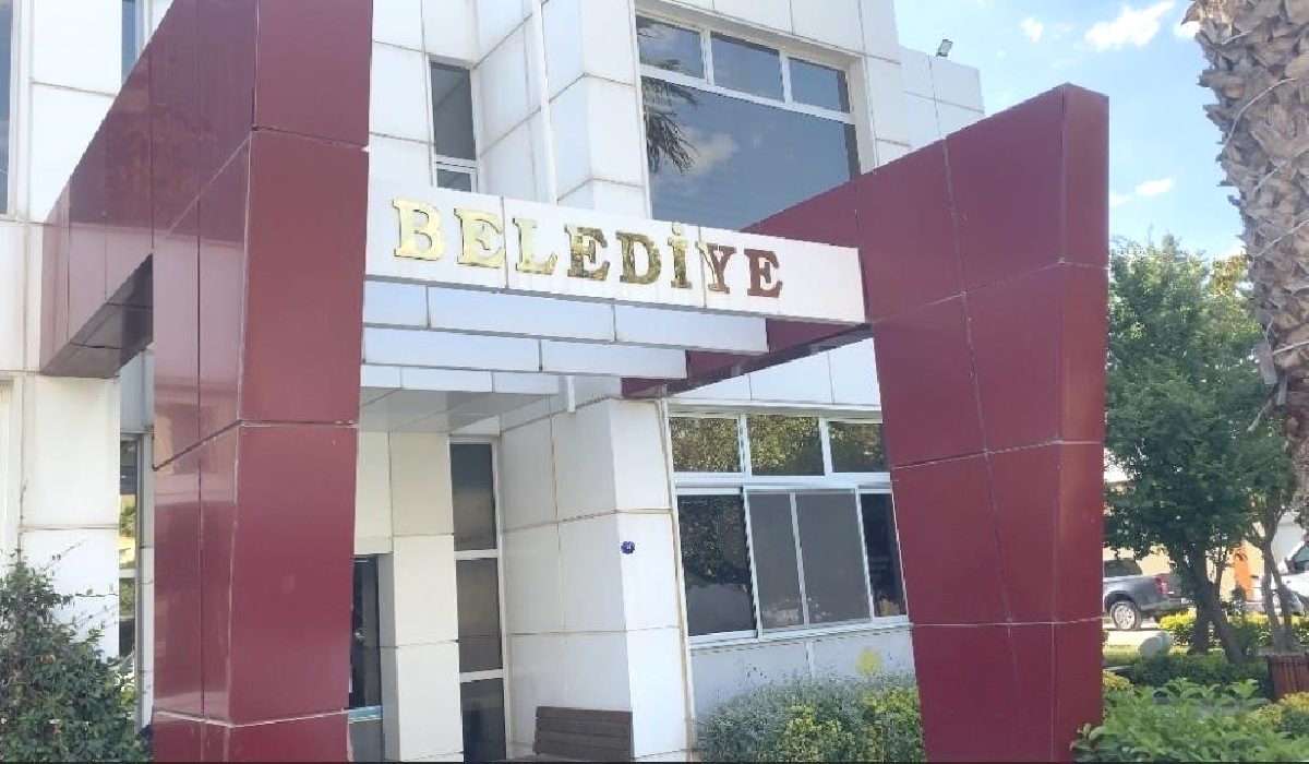 Seferihisar Belediyesi soruşturmasında bir tutuklama daha